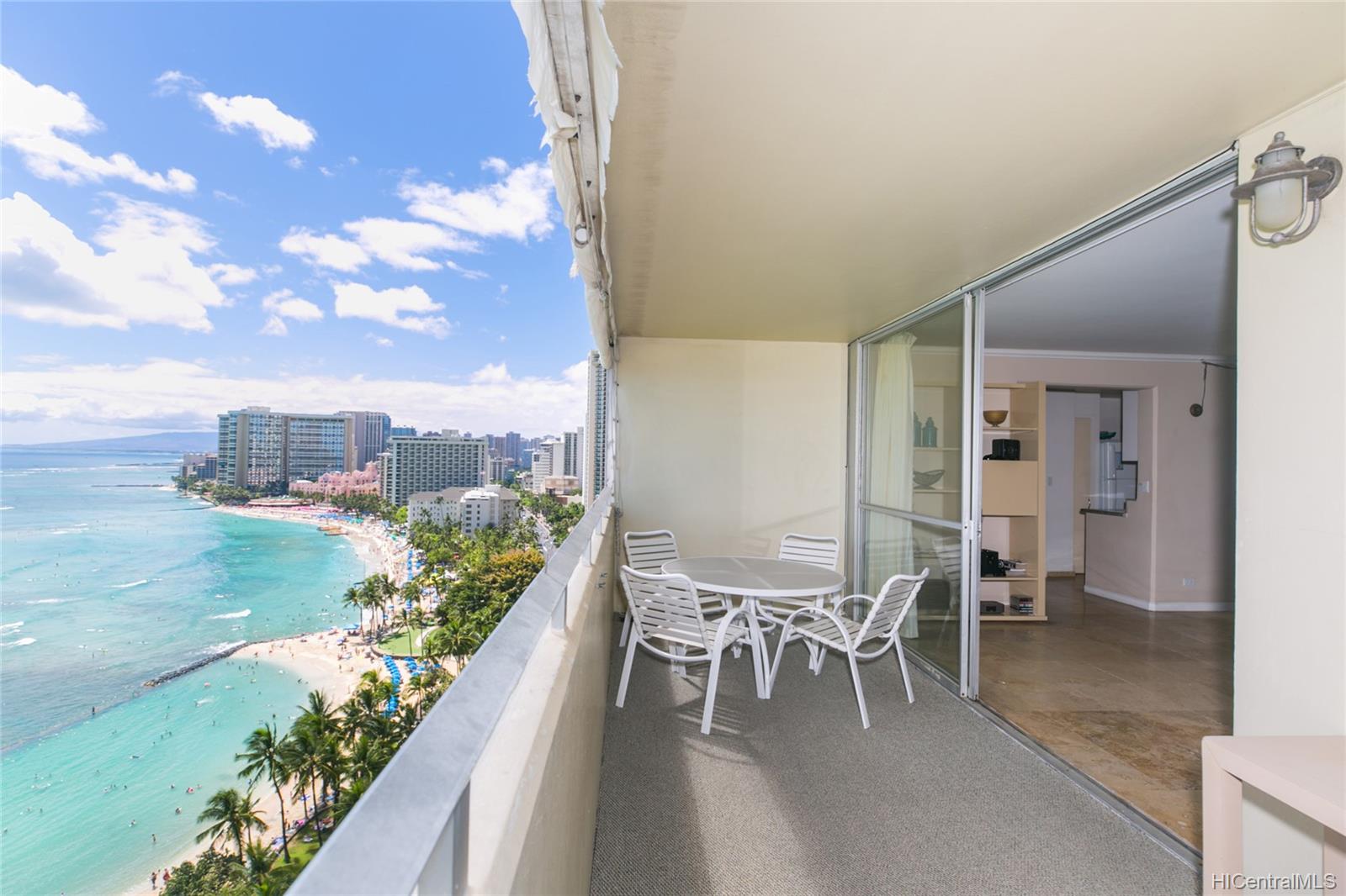 2500 Kalakaua Avenue #2001, Honolulu, HI 96815