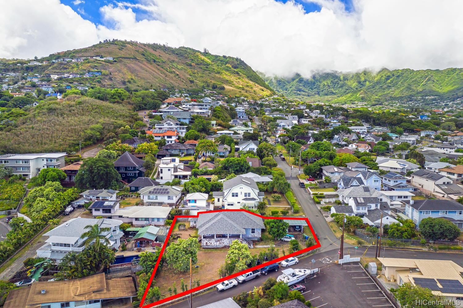 1828 Vancouver Drive Honolulu, HI 96822