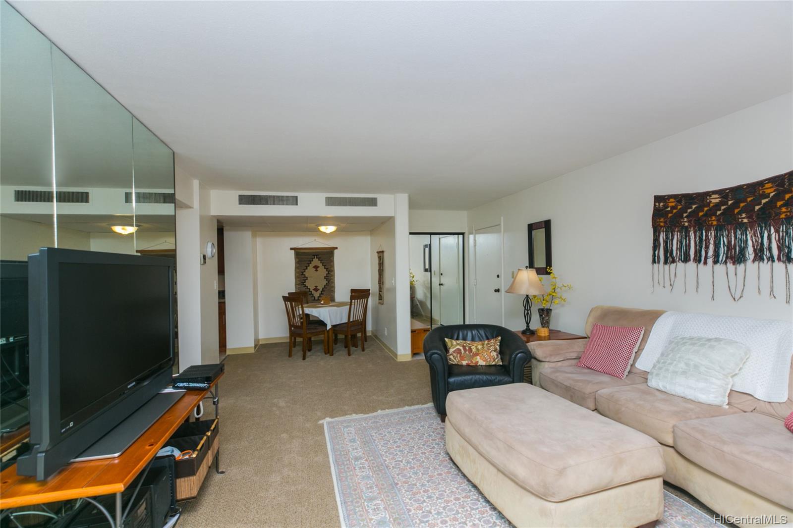 311 Ohua Avenue #901, Honolulu, HI 96815