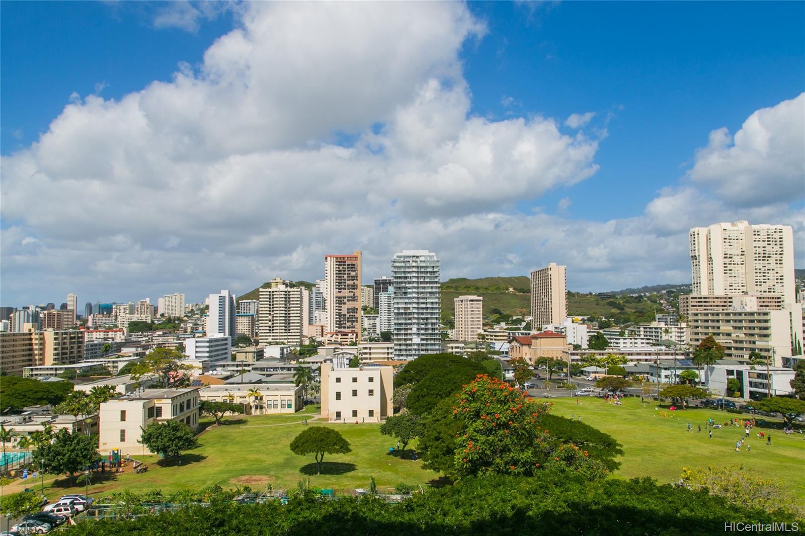 1517 Makiki Street #902, Honolulu, HI 96822