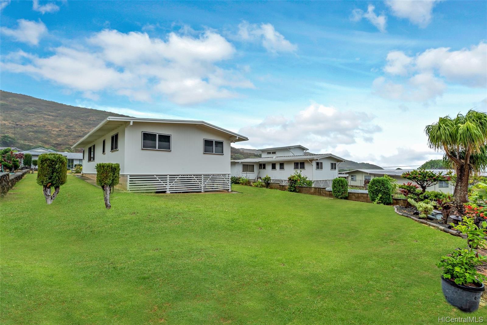 370 Anolani Street Honolulu, HI 96821