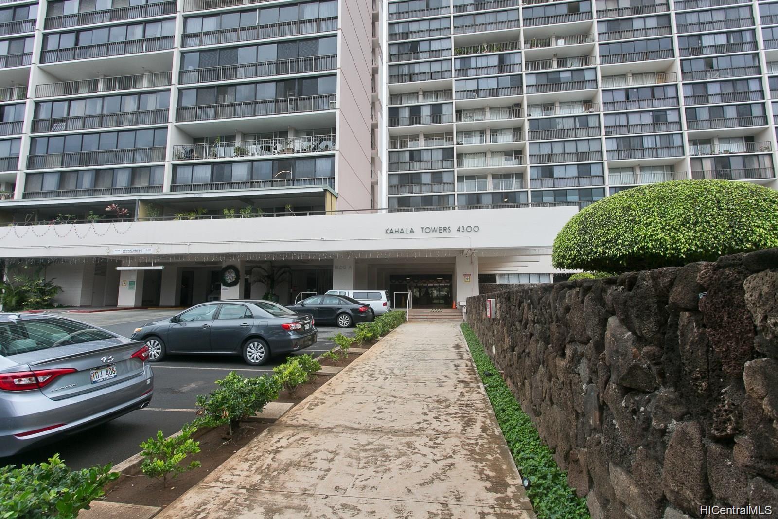 Kahala Towers 4300 Waialae Avenue #A1801, Honolulu, HI 96816