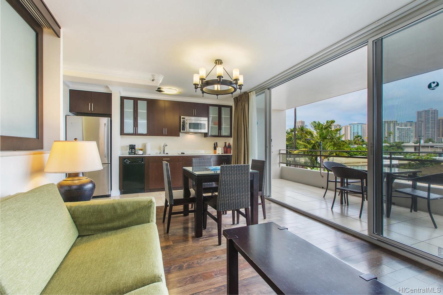 255 Beach Walk #22, Honolulu, HI 96815