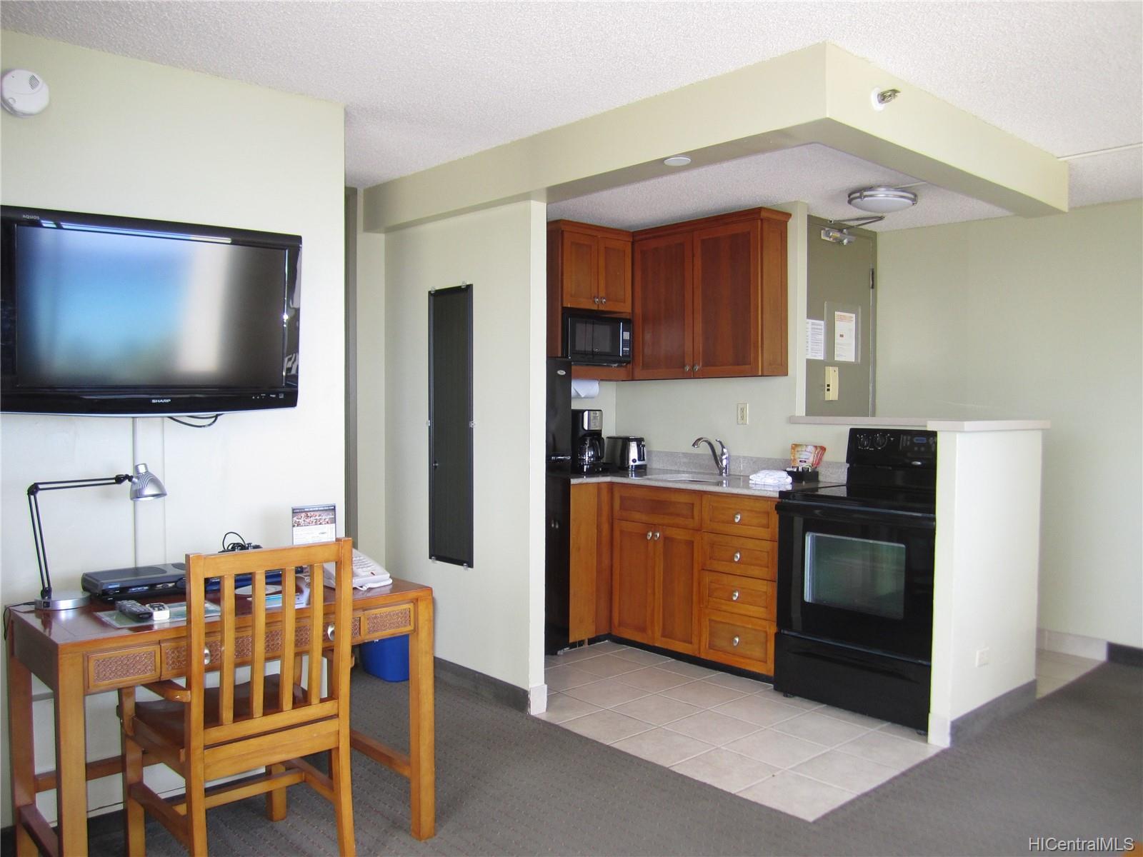 2427 Kuhio Avenue #1403, Honolulu, HI 96815