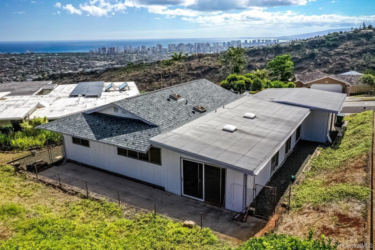 2025 Alaeloa Street Honolulu, HI 96821