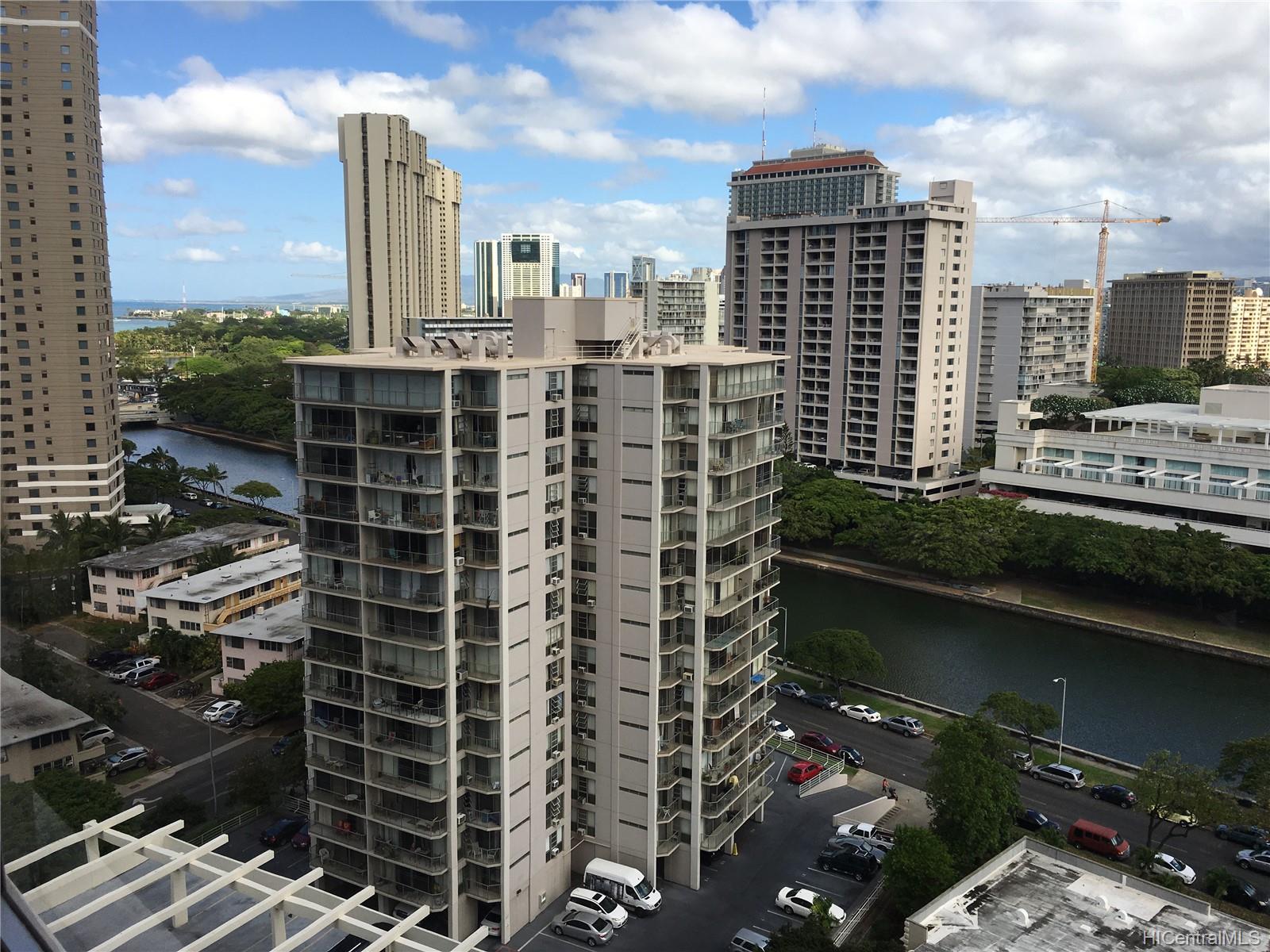 400 Hobron Lane #1806, Honolulu, HI 96815