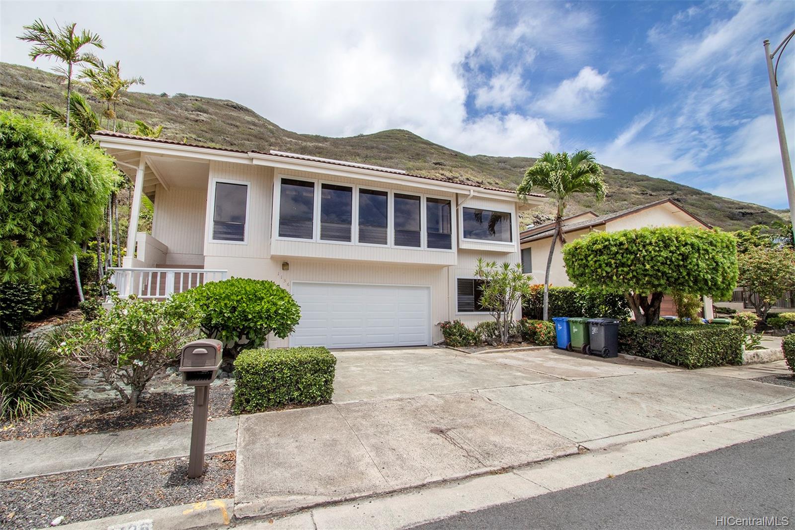 1136 Kahului Street Honolulu, HI 96825