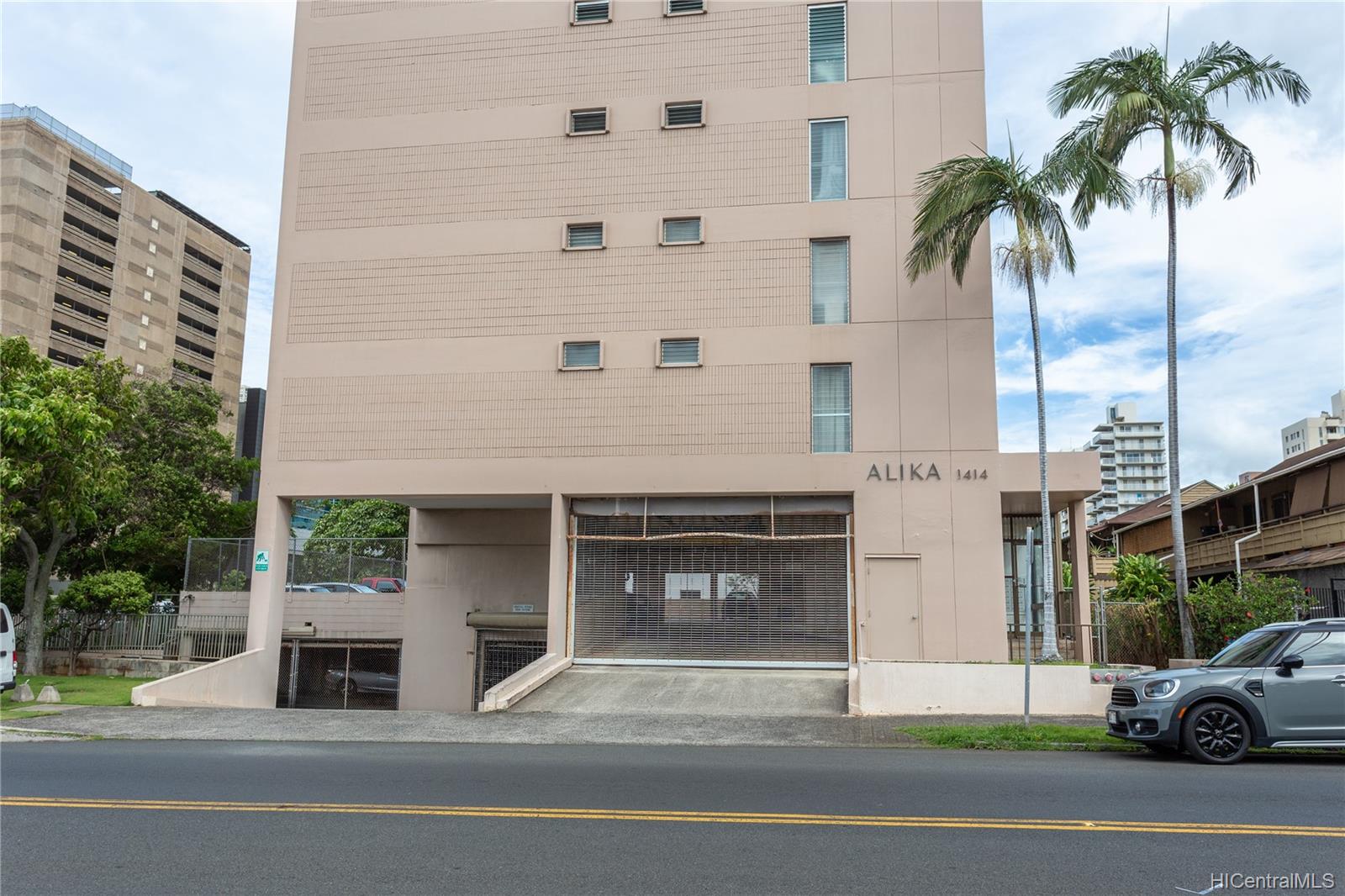 1414 Alexander Street #401, Honolulu, HI 96822