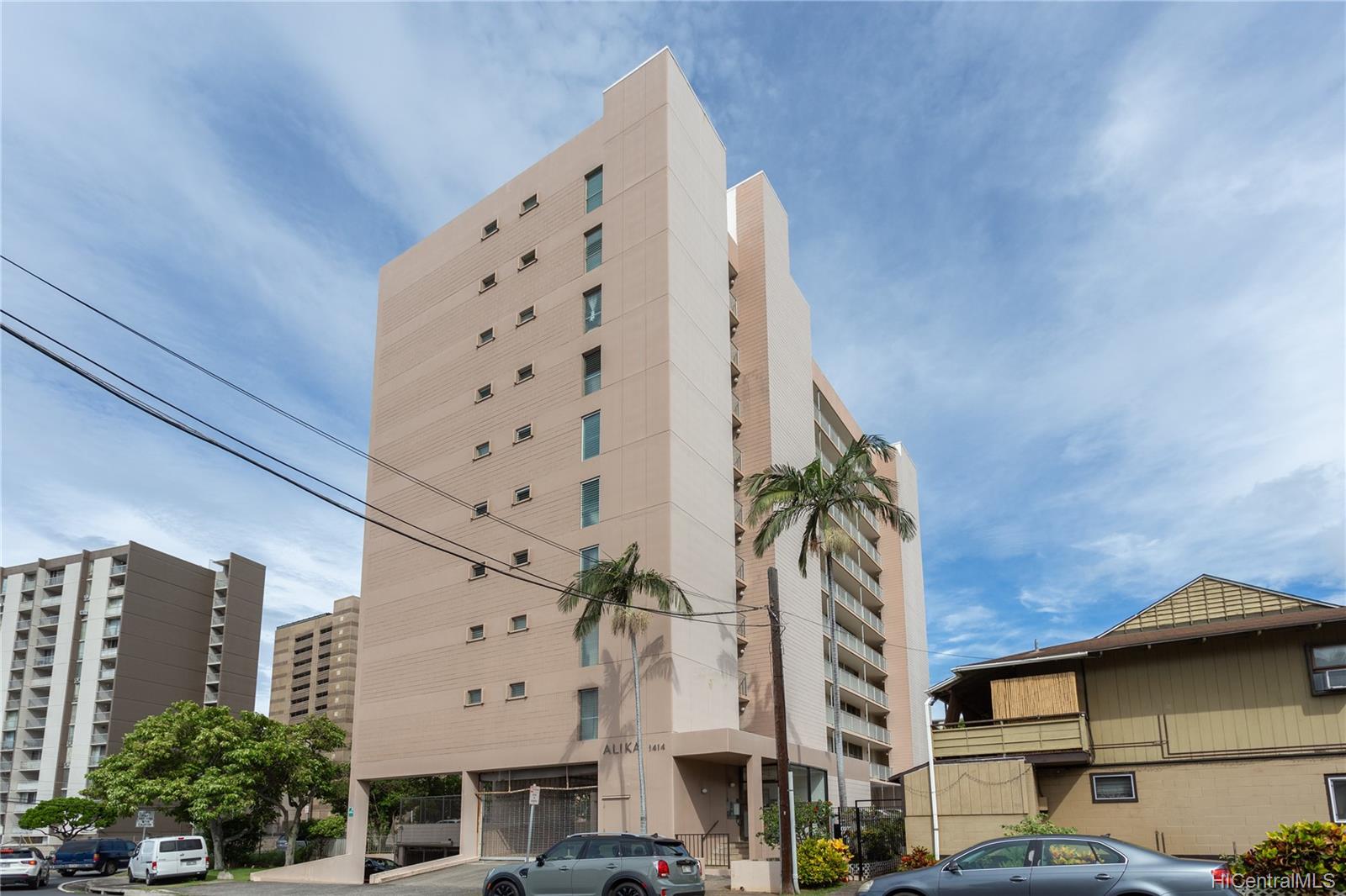 1414 Alexander Street #401, Honolulu, HI 96822