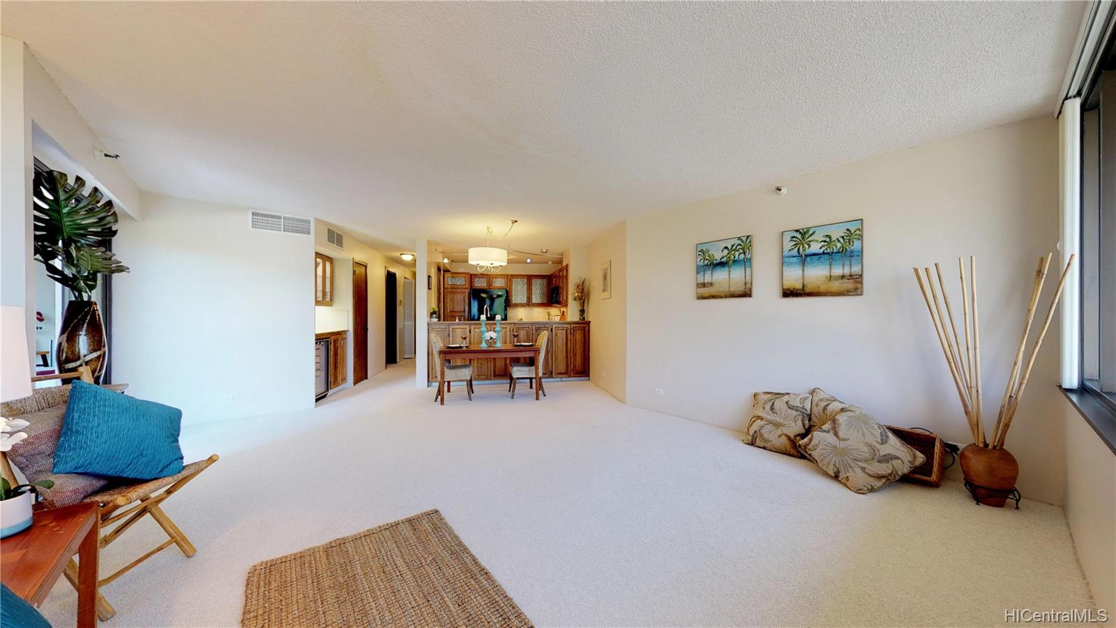 555 Hahaione Street #15G, Honolulu, HI 96825