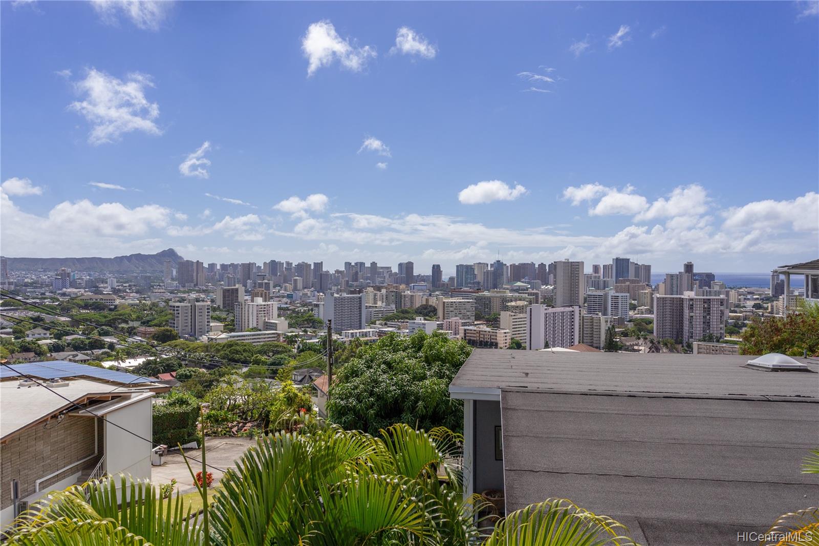 2325 Hoalu Place Honolulu, HI 96822