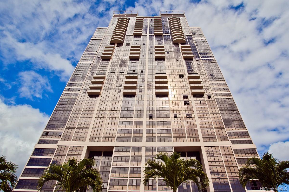 600 Queen Street #1111, Honolulu, HI 96813