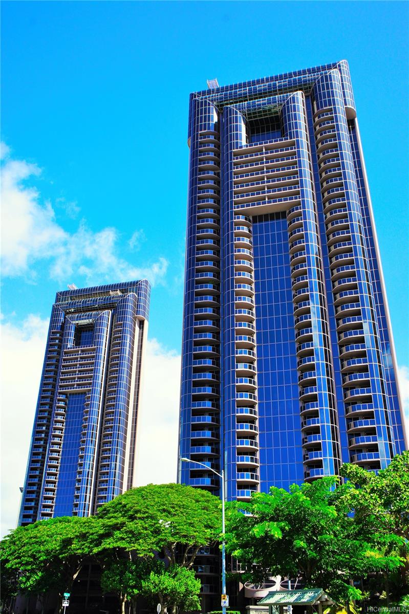 One Waterfront Tower 425 South Street #2203, Honolulu, HI 96813