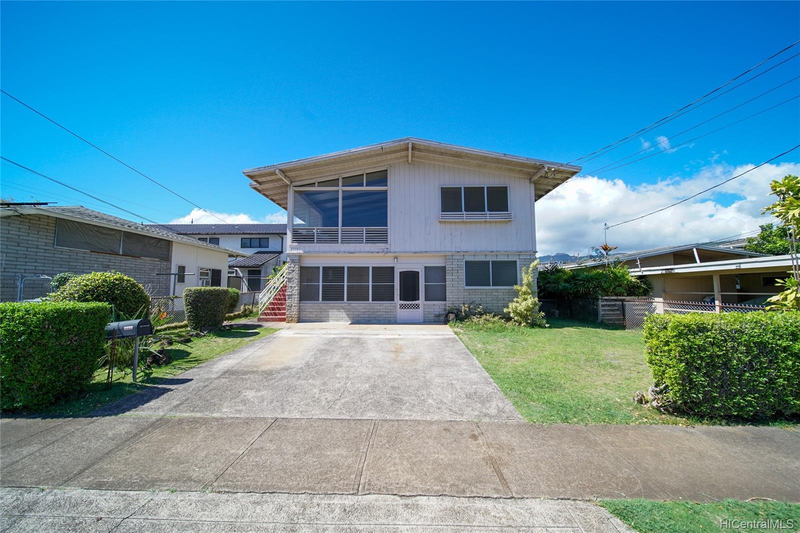 2112 Dole Street Honolulu, HI 96822