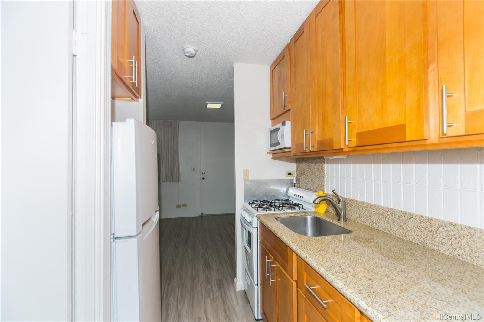 1911 Kalakaua Avenue #410, Honolulu, HI 96815