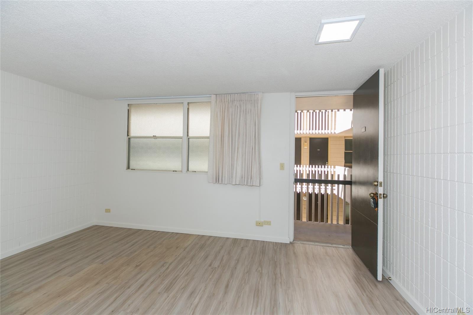 1911 Kalakaua Avenue #410, Honolulu, HI 96815