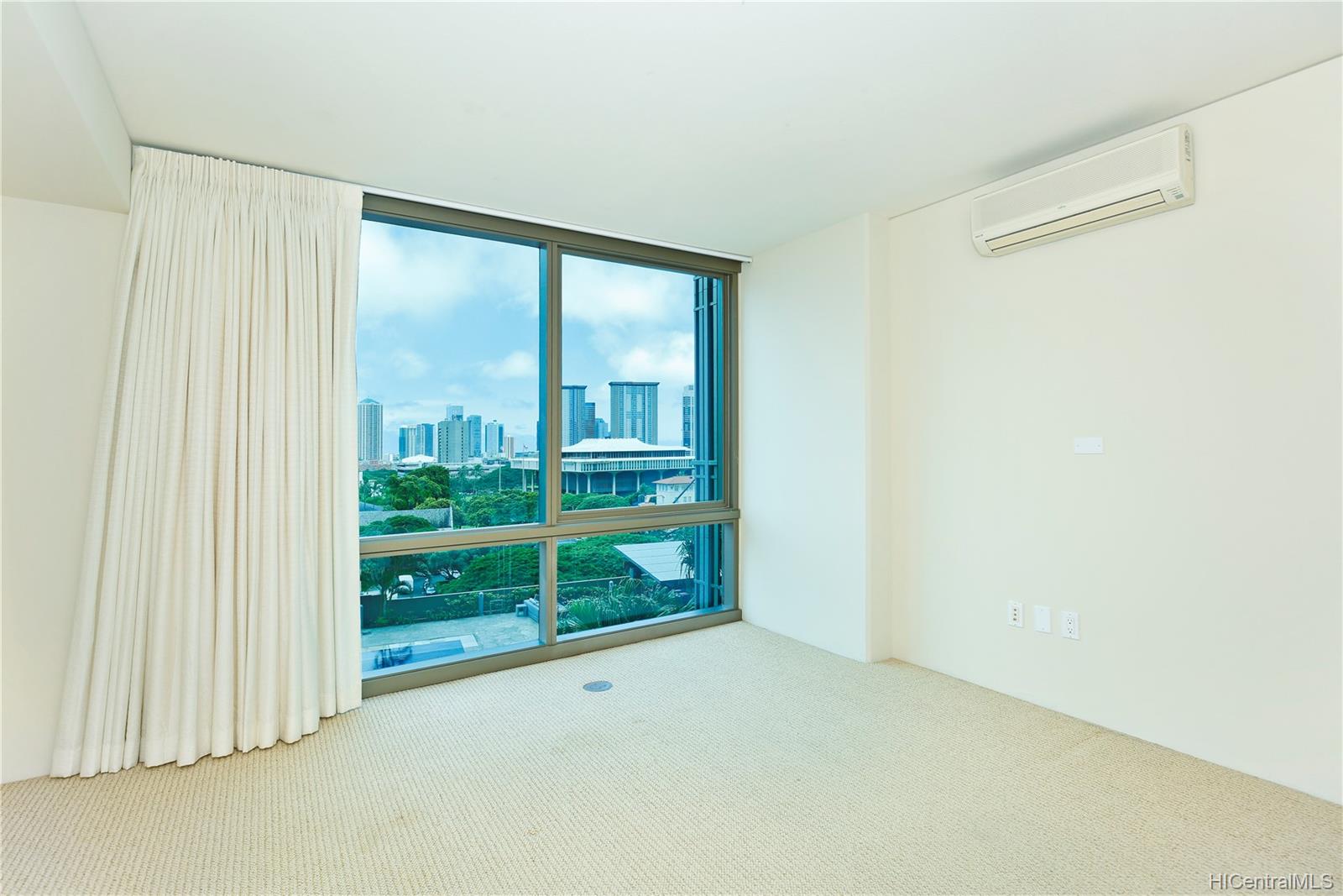 1200 Queen Emma Street #1006, Honolulu, HI 96813