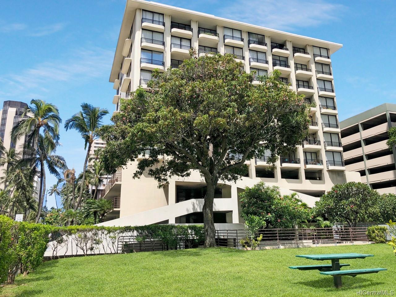 440 Seaside Avenue #406, Honolulu, HI 96815