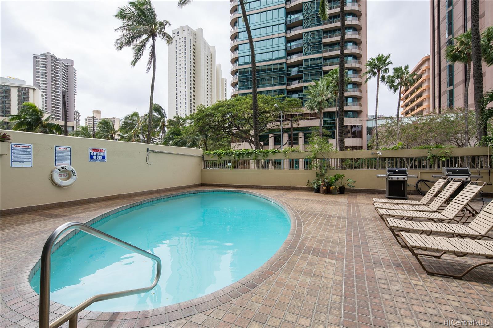 1909 Ala Wai Boulevard #710, Honolulu, HI 96815