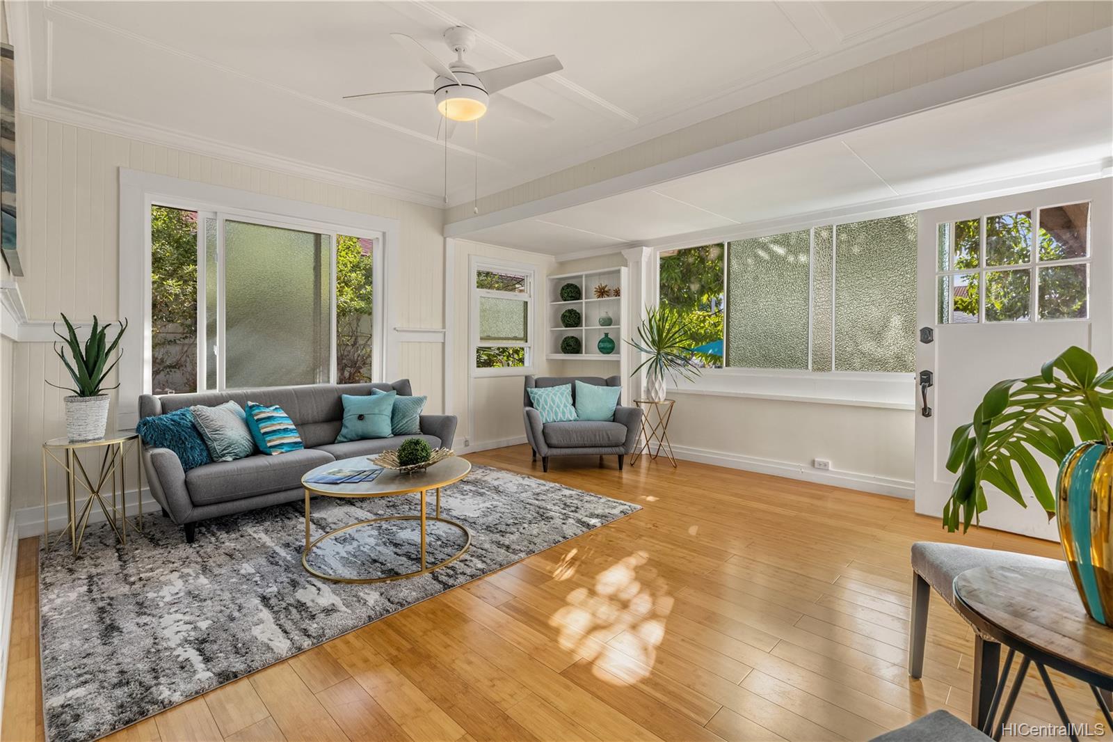 3454 Campbell Avenue Honolulu, HI 96815