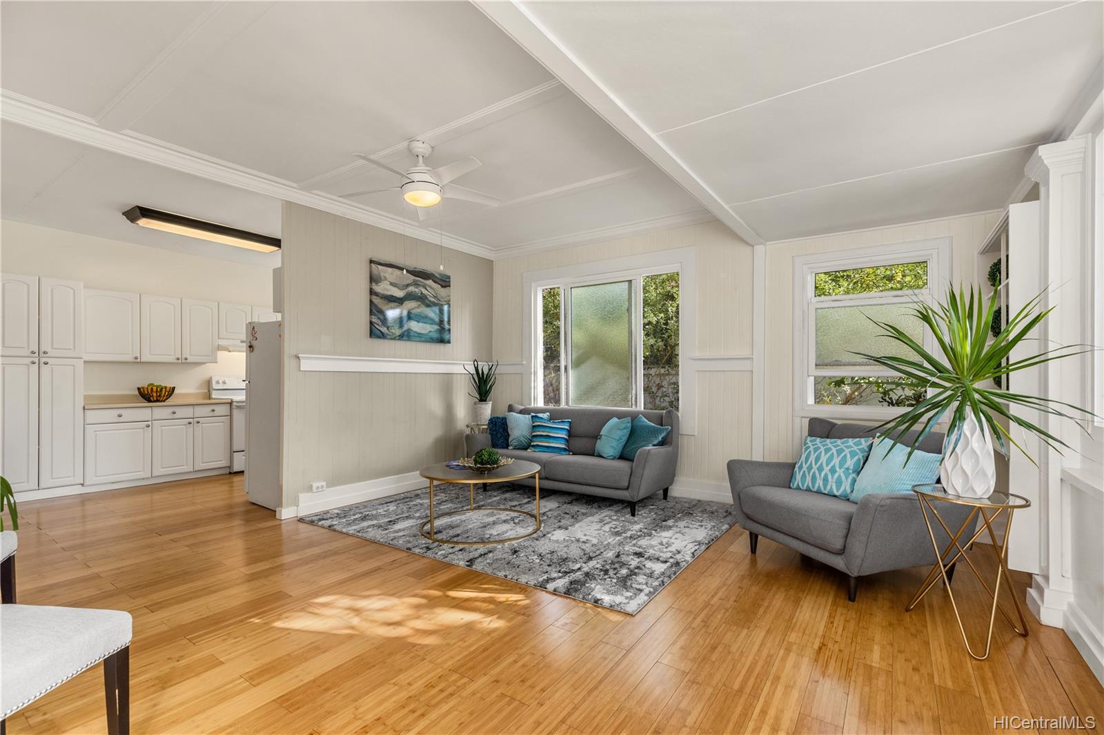 3454 Campbell Avenue Honolulu, HI 96815