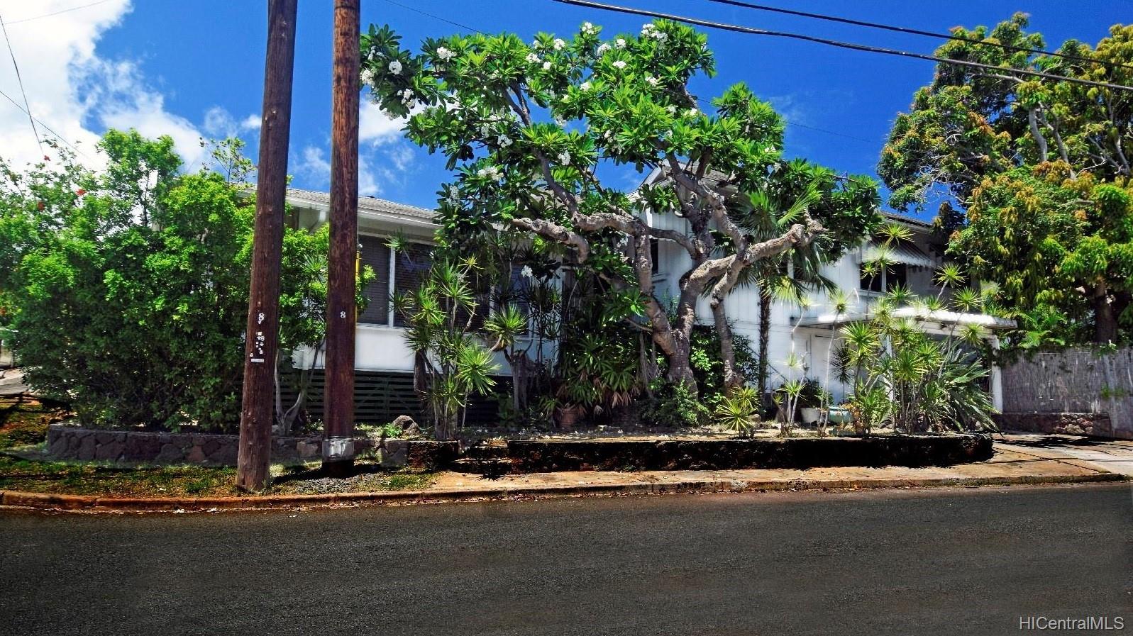 3122 Lincoln Avenue Honolulu, HI 96816