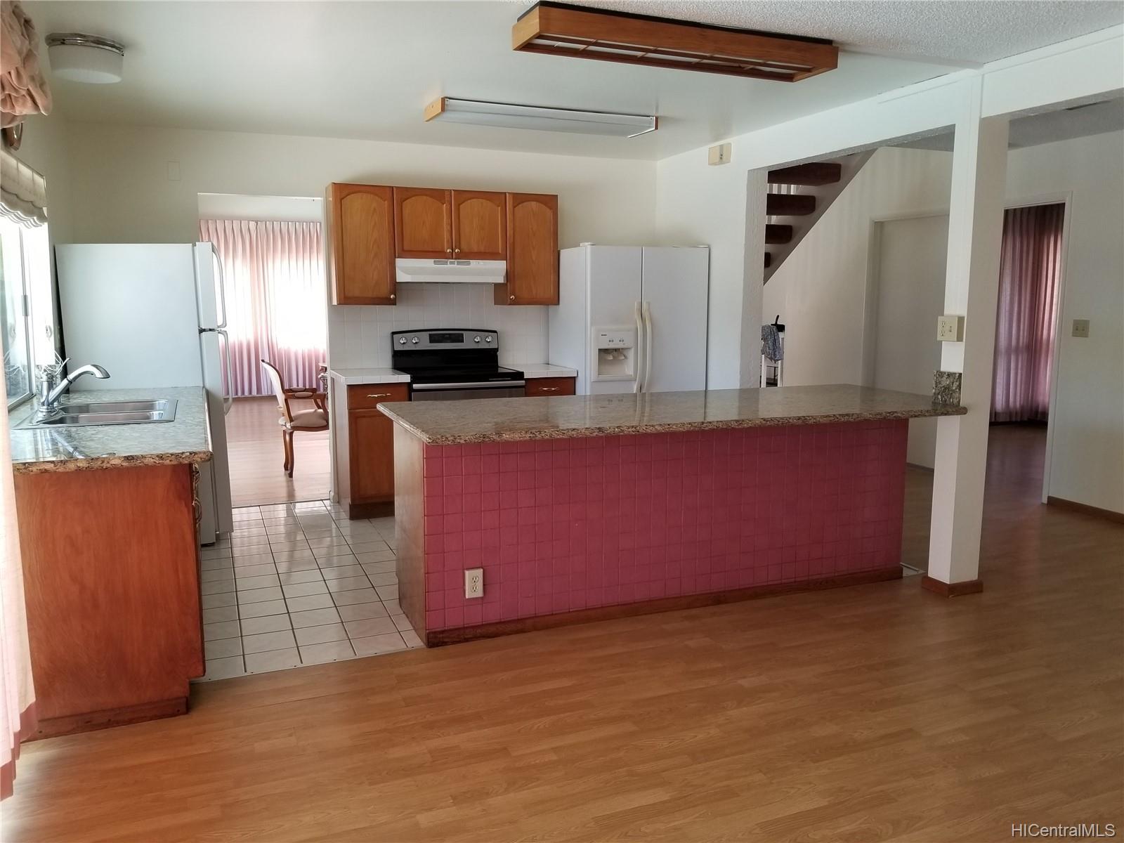 6802 Niumalu Loop Honolulu, HI 96825