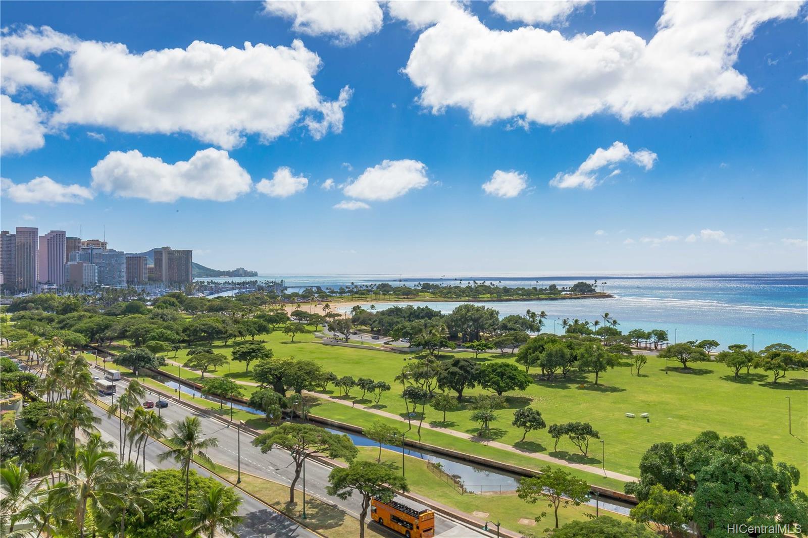 1288 Ala Moana Boulevard #11F, Honolulu, HI 96814