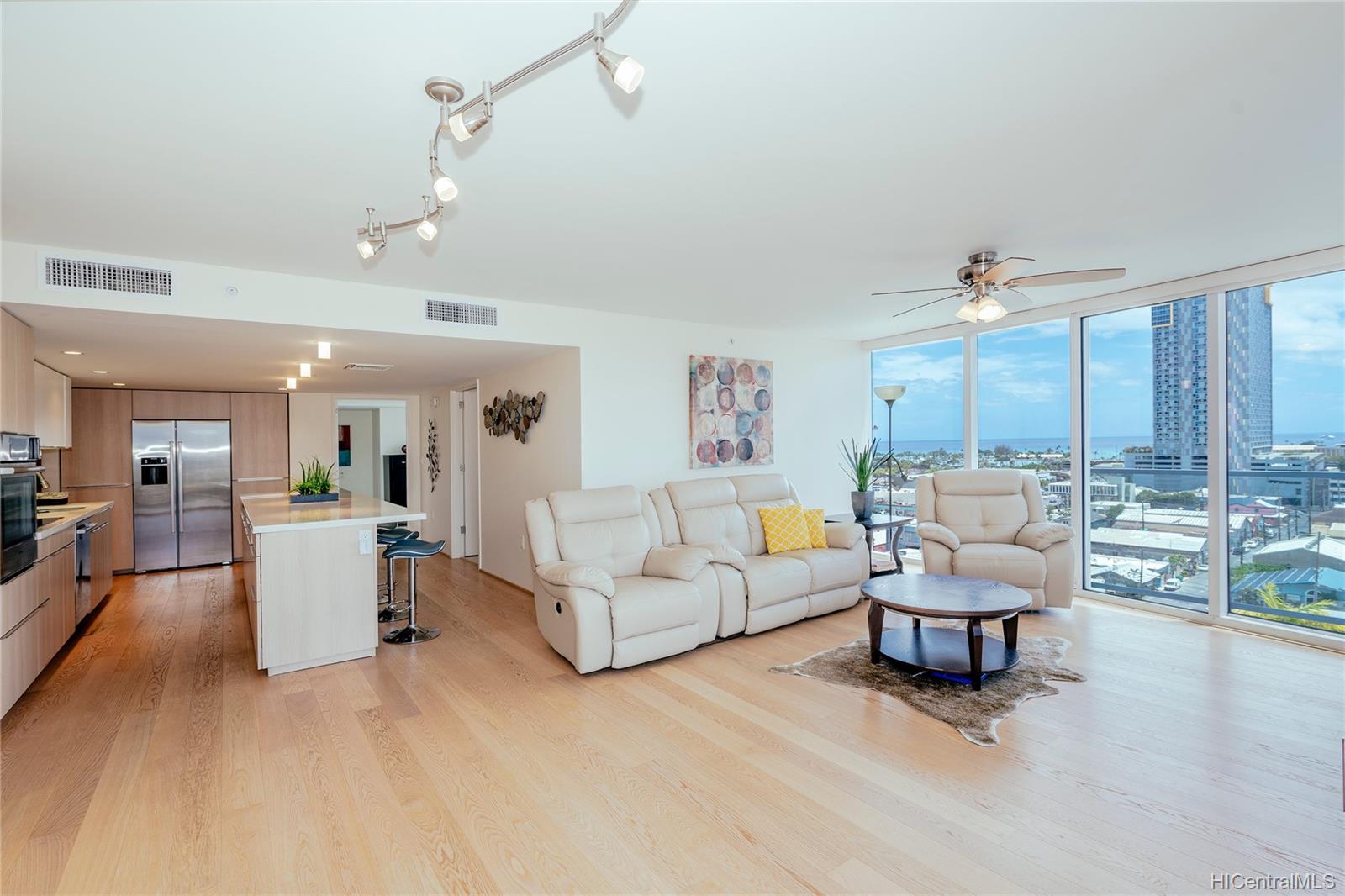 888 Kapiolani Boulevard #1109, Honolulu, HI 96813