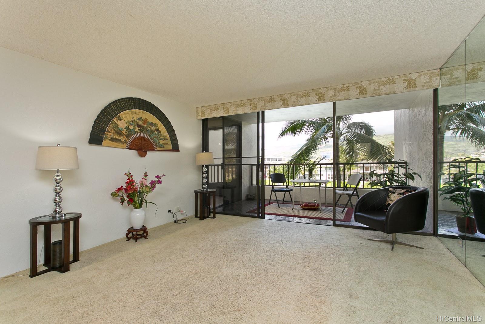 500 Lunalilo Home Road #13C, Honolulu, HI 96825