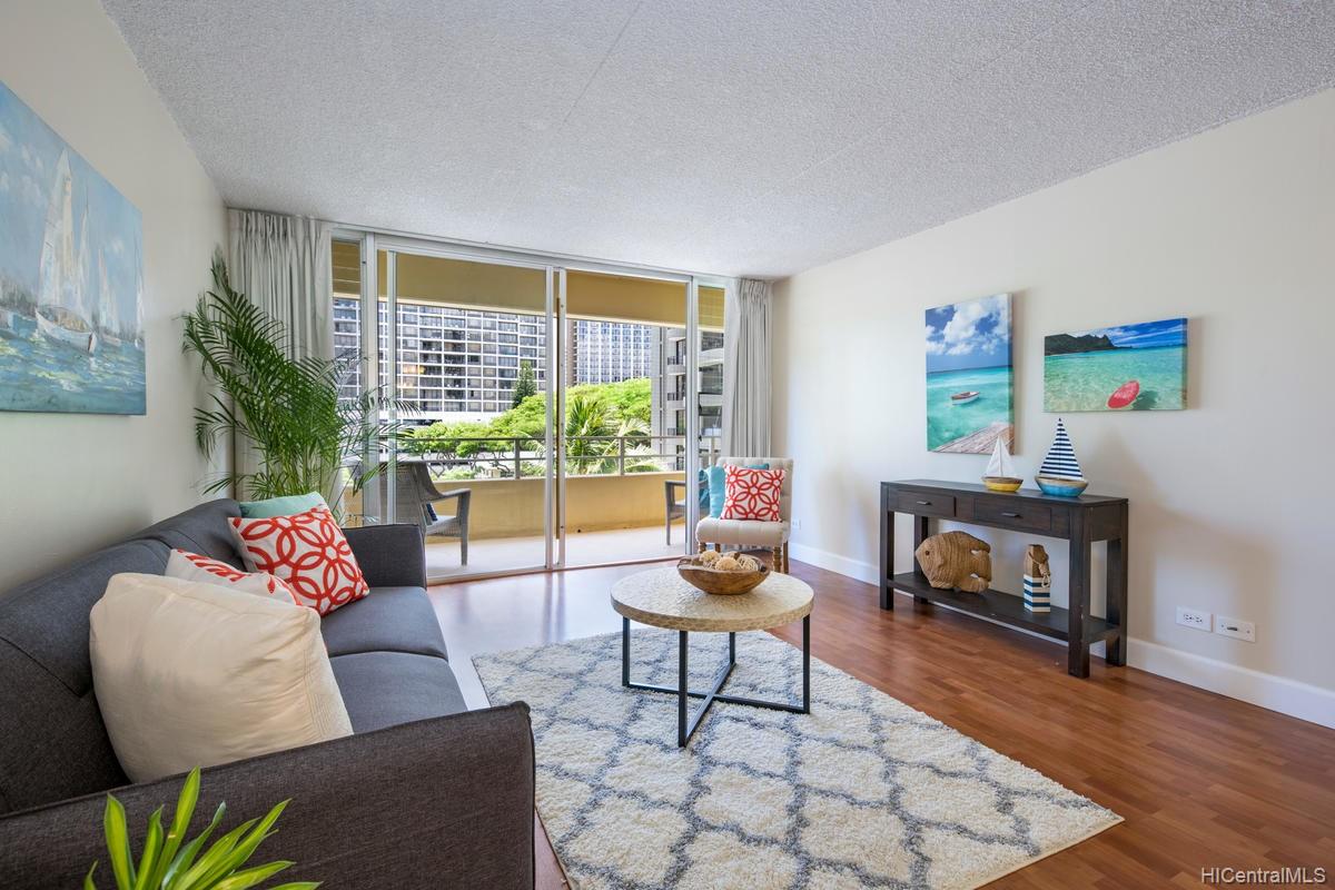 2533 Ala Wai Boulevard #401, Honolulu, HI 96815