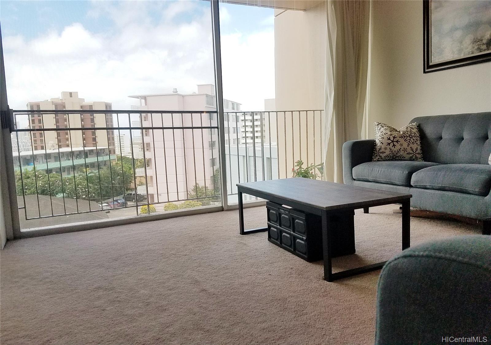 1456 Thurston Avenue #A404, Honolulu, HI 96822