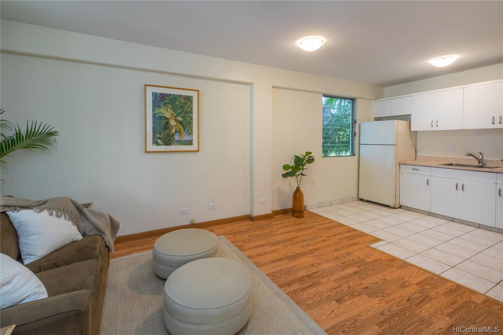 1425 Punahou Street #401, Honolulu, HI 96822