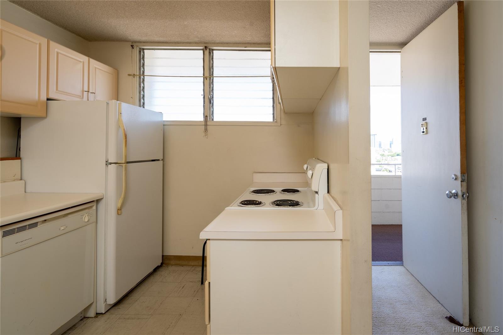 780 Amana Street #1206, Honolulu, HI 96814