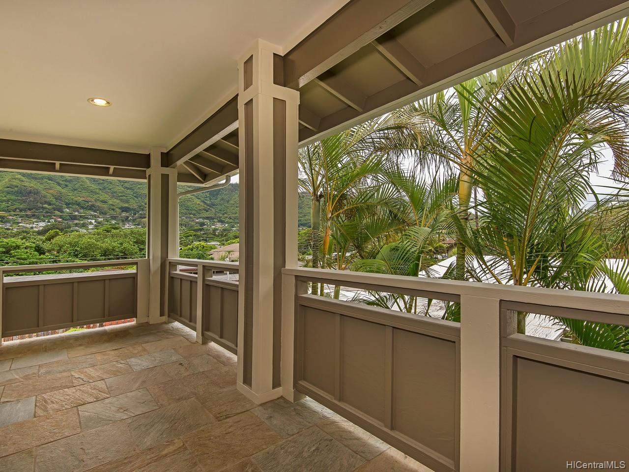 3339 Manoa Road Honolulu, HI 96822