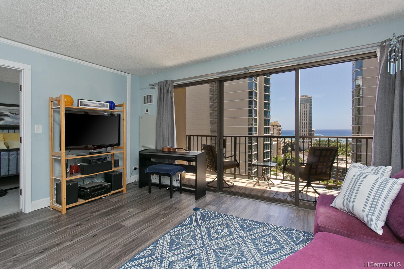 2140 Kuhio Avenue #1706, Honolulu, HI 96815