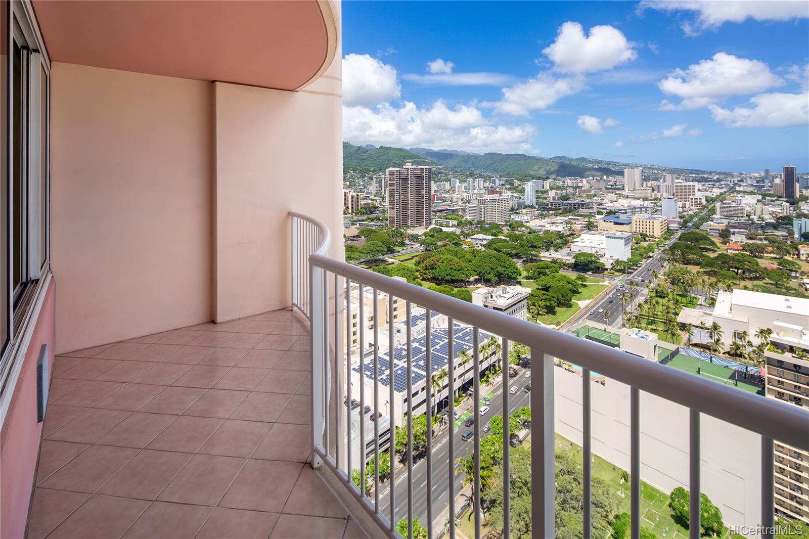 801 King Street #3501, Honolulu, HI 96813