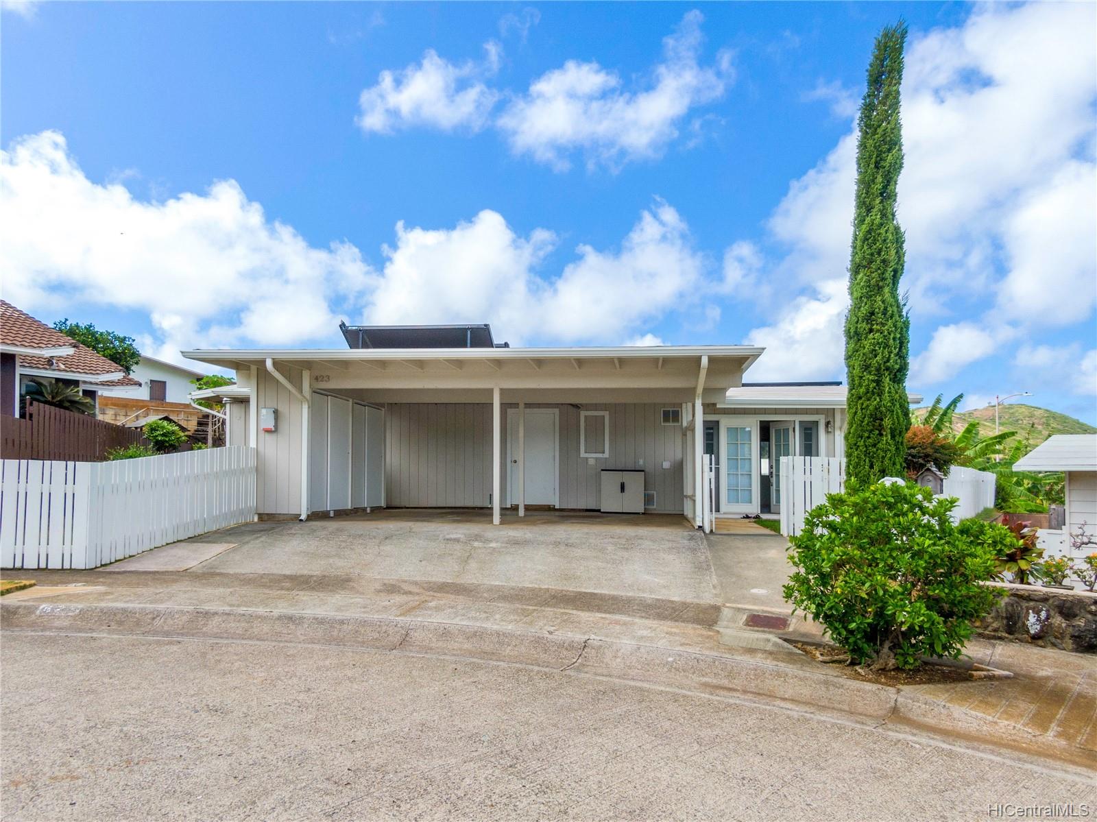 423 Kekupua Street Honolulu, HI 96825