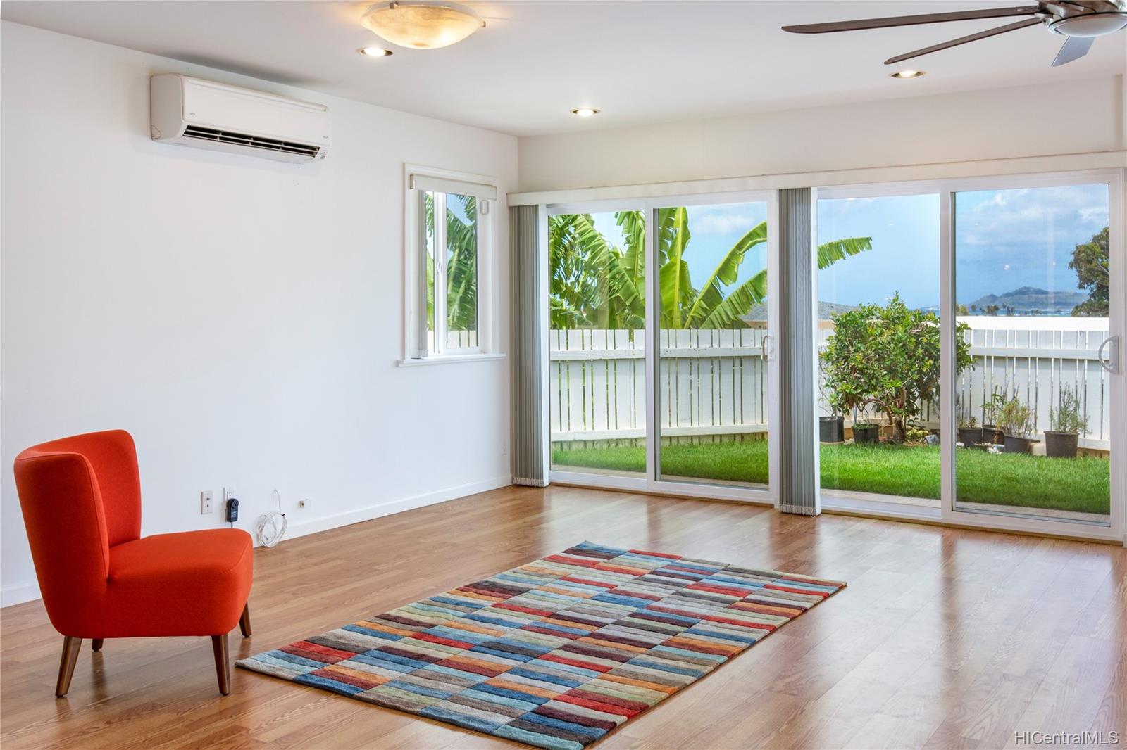 423 Kekupua Street Honolulu, HI 96825