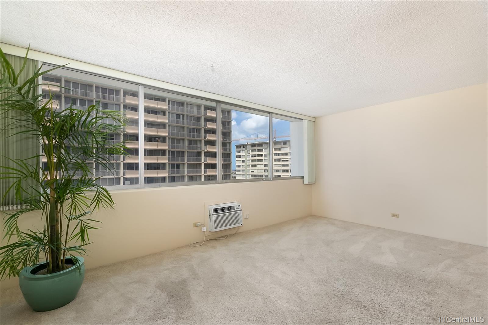 1560 Kanunu Street #1511, Honolulu, HI 96814