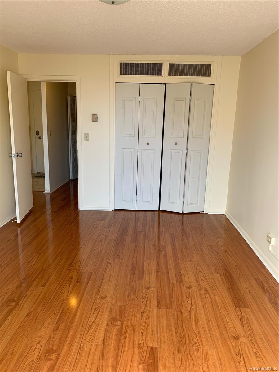 1561 kanunu Street #1802, Honolulu, HI 96814