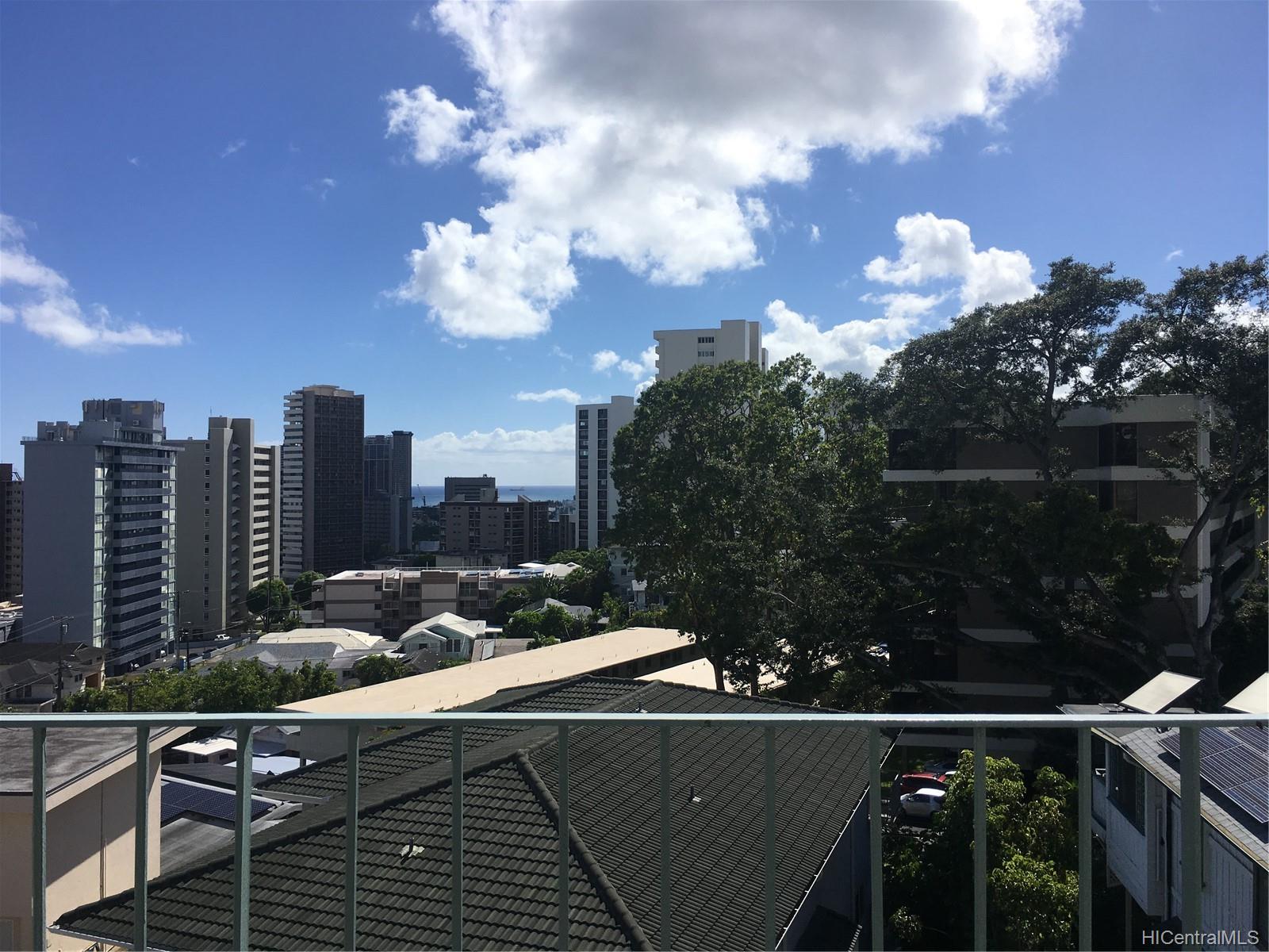 1019 Maunaihi Place #303, Honolulu, HI 96822