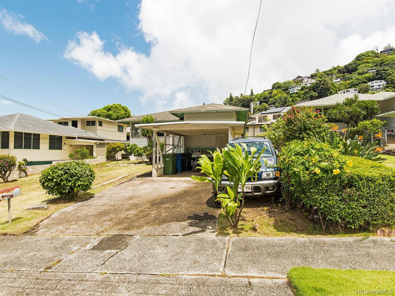 2584 Pauoa Road Honolulu, HI 96813