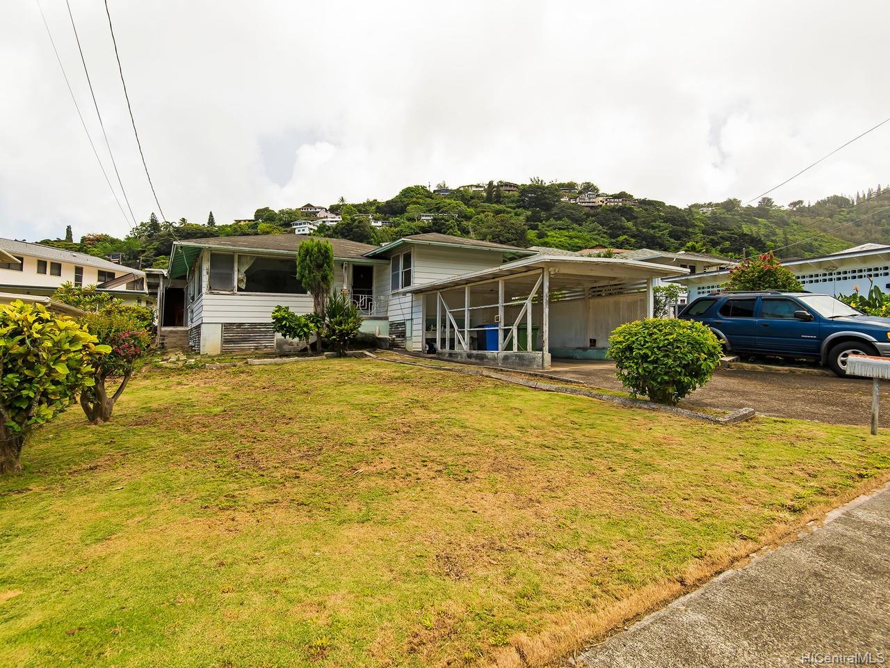 2584 Pauoa Road Honolulu, HI 96813