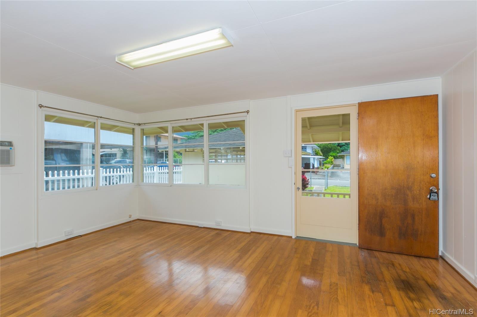 2915 Kolomona Place Honolulu, HI 96822