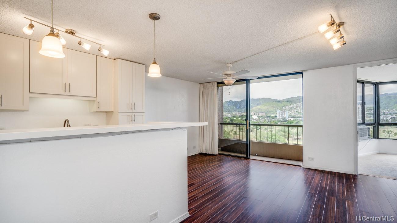 320 Liliuokalani Avenue #1105, Honolulu, HI 96815