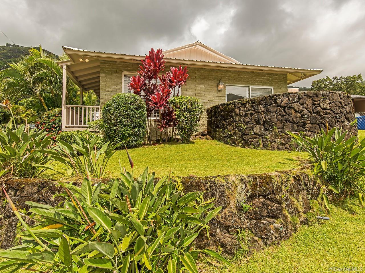 3644 Kumuone Street Honolulu, HI 96822