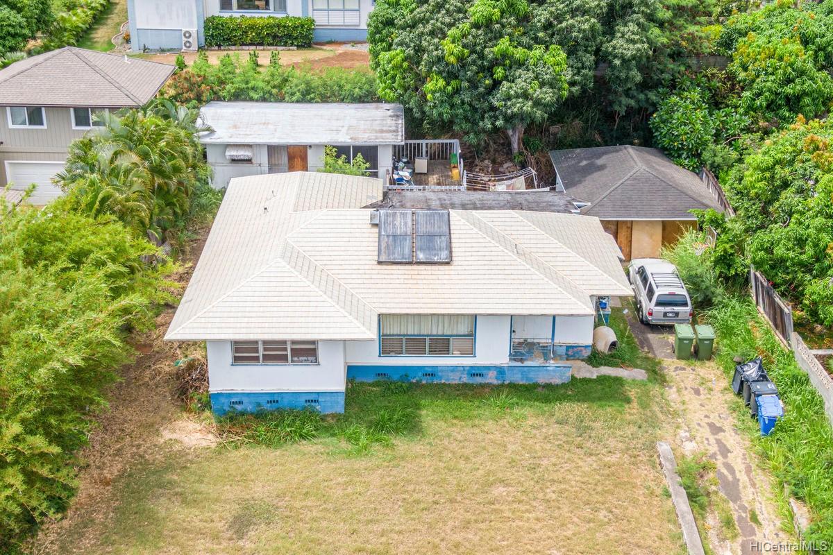 5451 Opihi Street Honolulu, HI 96821