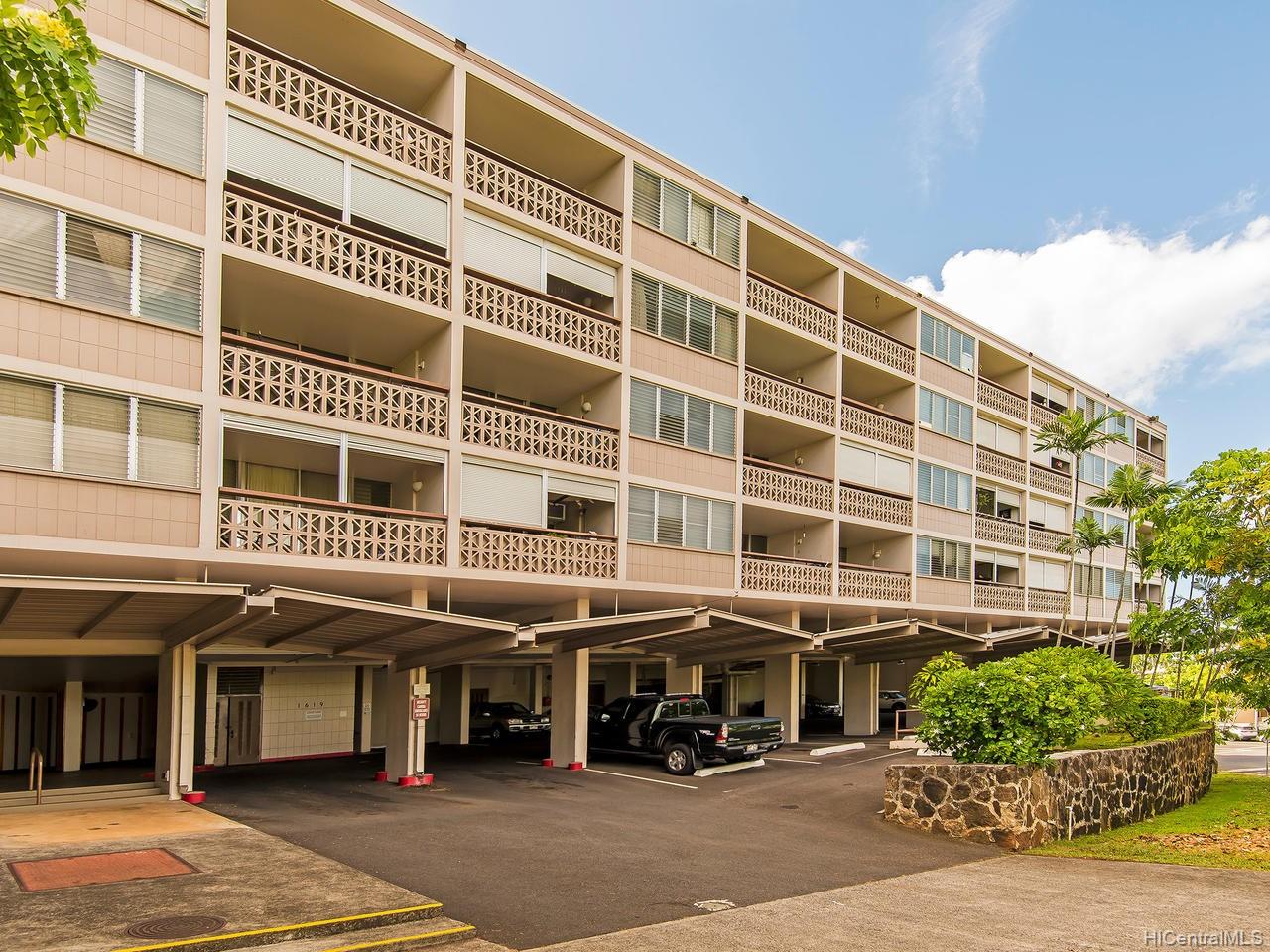 1619 Kamamalu Avenue #303, Honolulu, HI 96813