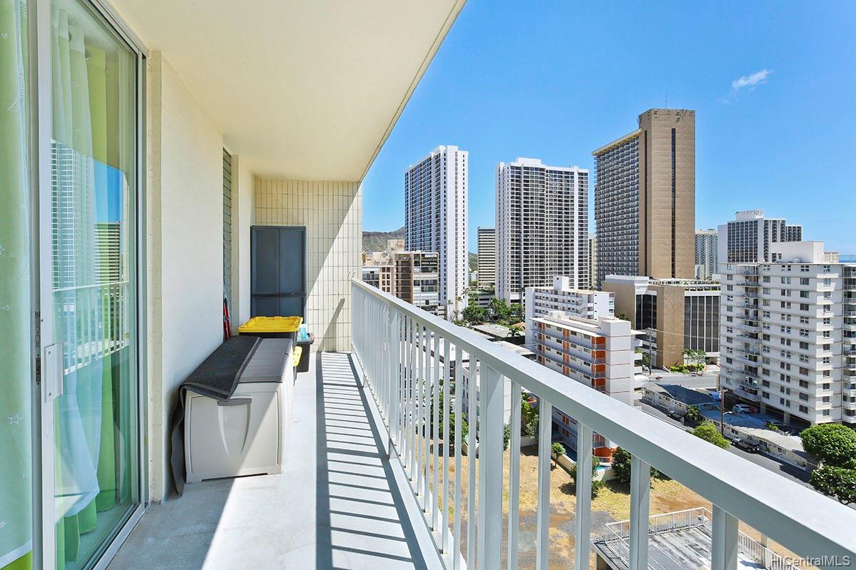 2452 Tusitala Street #1604, Honolulu, HI 96815